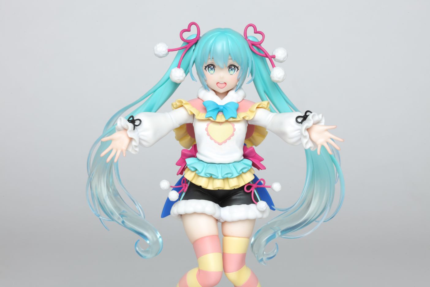 Hatsune Miku Winter Ver Figure - Hatune Miku Vocaloid - Glacier Hobbies - Taito